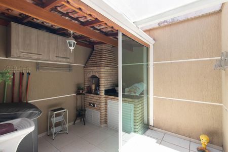 Casa à venda com 110m², 3 quartos e 2 vagasÁrea gourmet e de serviço