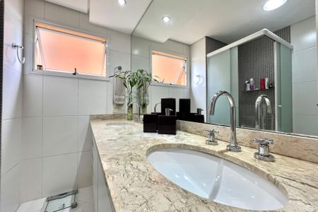 Apartamento para alugar com 158m², 3 quartos e 2 vagas Apartamento para alugar com 158m², 3 quartos e 2 vagasBanheiro da Suíte 3