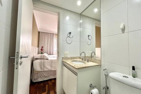 Apartamento para alugar com 158m², 3 quartos e 2 vagas Apartamento para alugar com 158m², 3 quartos e 2 vagasBanheiro da Suíte 2