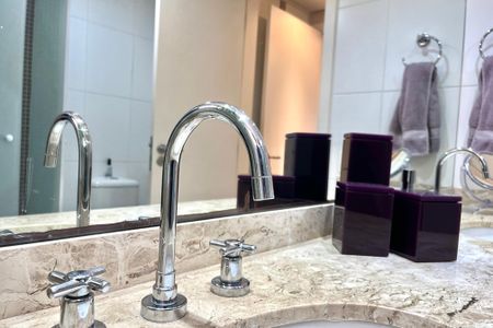 Apartamento para alugar com 158m², 3 quartos e 2 vagas Apartamento para alugar com 158m², 3 quartos e 2 vagasBanheiro da Suíte 3