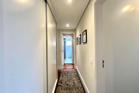 Apartamento para alugar com 158m², 3 quartos e 2 vagas Apartamento para alugar com 158m², 3 quartos e 2 vagasCorredor