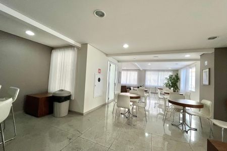 Apartamento para alugar com 158m², 3 quartos e 2 vagas Apartamento para alugar com 158m², 3 quartos e 2 vagasÁrea comum - Salão de festas
