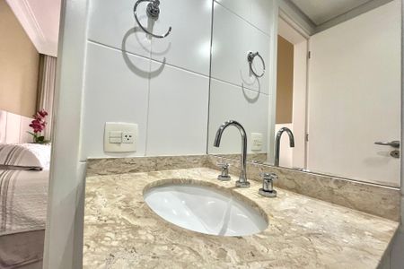 Apartamento para alugar com 158m², 3 quartos e 2 vagas Apartamento para alugar com 158m², 3 quartos e 2 vagasBanheiro da Suíte 2