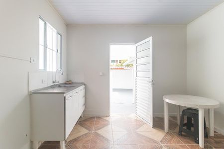 Casa para alugar com 100m², 3 quartos e 2 vagas Casa para alugar com 100m², 3 quartos e 2 vagasCozinha