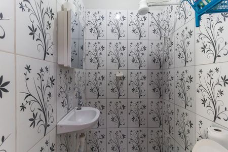 Casa para alugar com 100m², 3 quartos e 2 vagas Casa para alugar com 100m², 3 quartos e 2 vagasBanheiro