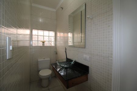 Casa à venda com 108m², 2 quartos e sem vagaLavabo