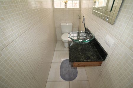 Casa à venda com 108m², 2 quartos e sem vagaLavabo