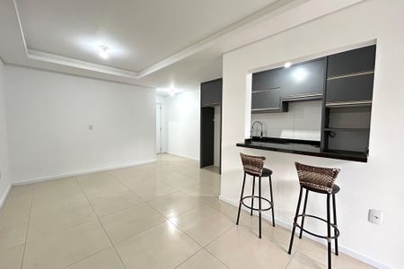 Sala de apartamento para alugar com 2 quartos, 84m² em Ribeirão da Ilha, Florianópolis