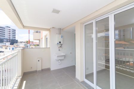 Apartamento para alugar com 60m², 2 quartos e 1 vaga Apartamento para alugar com 60m², 2 quartos e 1 vagaVaranda