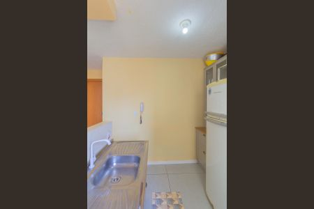 Apartamento para alugar com 48m², 2 quartos e 1 vaga Apartamento para alugar com 48m², 2 quartos e 1 vagaCozinha e Área de Serviço