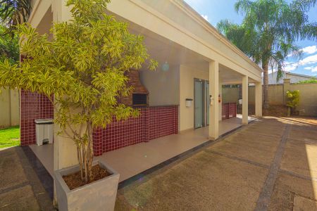 Apartamento para alugar com 48m², 2 quartos e 1 vaga Apartamento para alugar com 48m², 2 quartos e 1 vagaÁrea comum - Churrasqueira/fundos