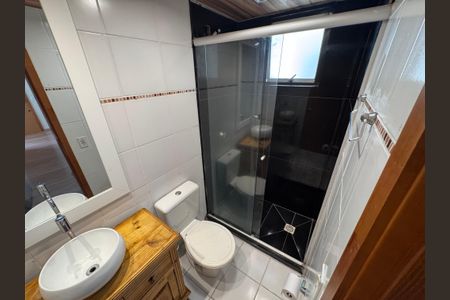 Apartamento à venda com 46m², 2 quartos e 1 vaga Apartamento à venda com 46m², 2 quartos e 1 vagaBanheiro