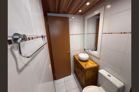 Apartamento à venda com 46m², 2 quartos e 1 vaga Apartamento à venda com 46m², 2 quartos e 1 vagaBanheiro