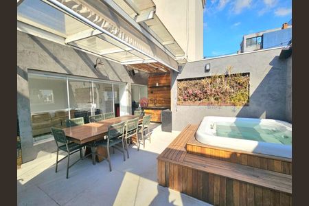 Apartamento à venda com 2 quartos, 118m² em Vila Nova Conceição, São Paulo