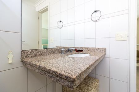 Apartamento para alugar com 46m², 1 quarto e 1 vaga Apartamento para alugar com 46m², 1 quarto e 1 vagaBanheiro da Suíte