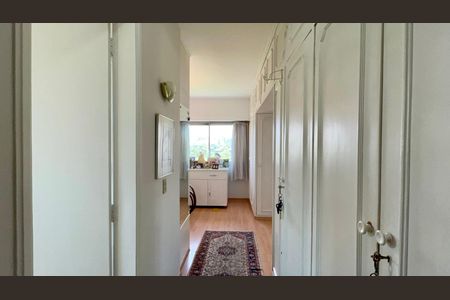 Apartamento à venda com 185m², 3 quartos e 3 vagasSuíte 3