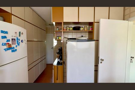 Apartamento à venda com 185m², 3 quartos e 3 vagasCozinha