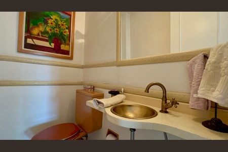 Apartamento à venda com 185m², 3 quartos e 3 vagasLavabo