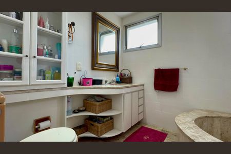 Apartamento à venda com 185m², 3 quartos e 3 vagasBanheiro da Suíte 3