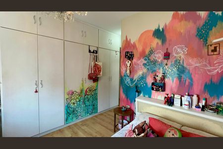 Apartamento à venda com 185m², 3 quartos e 3 vagasSuíte 2