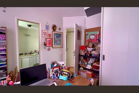 Apartamento à venda com 185m², 3 quartos e 3 vagasSuíte 1