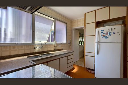 Apartamento à venda com 185m², 3 quartos e 3 vagasCozinha