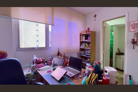 Apartamento à venda com 185m², 3 quartos e 3 vagasSuíte 1