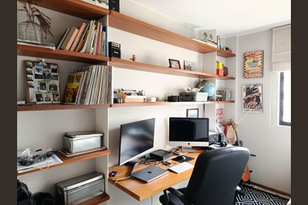 Apartamento para alugar com 154m², 3 quartos e 2 vagasEscritório