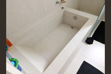 Apartamento para alugar com 154m², 3 quartos e 2 vagasBanheiro da Suíte 1