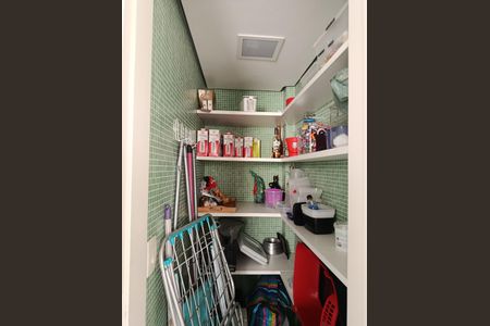 Apartamento para alugar com 154m², 3 quartos e 2 vagasDespensa