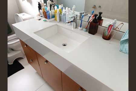 Apartamento para alugar com 154m², 3 quartos e 2 vagasBanheiro da Suíte 1