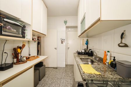 Apartamento à venda com 110m², 3 quartos e 2 vagas Apartamento à venda com 110m², 3 quartos e 2 vagasCozinha