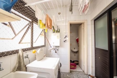 Apartamento à venda com 110m², 3 quartos e 2 vagas Apartamento à venda com 110m², 3 quartos e 2 vagasÁrea de Serviço