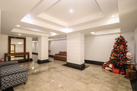 Apartamento à venda com 110m², 3 quartos e 2 vagas Apartamento à venda com 110m², 3 quartos e 2 vagasHall de Entrada