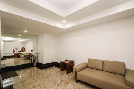 Apartamento à venda com 110m², 3 quartos e 2 vagas Apartamento à venda com 110m², 3 quartos e 2 vagasHall de Entrada