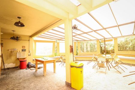 Apartamento à venda com 110m², 3 quartos e 2 vagas Apartamento à venda com 110m², 3 quartos e 2 vagasÁrea comum - Churrasqueira