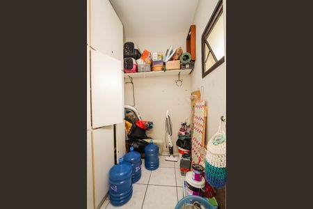 Apartamento à venda com 110m², 3 quartos e 2 vagas Apartamento à venda com 110m², 3 quartos e 2 vagasQuarto de Serviço