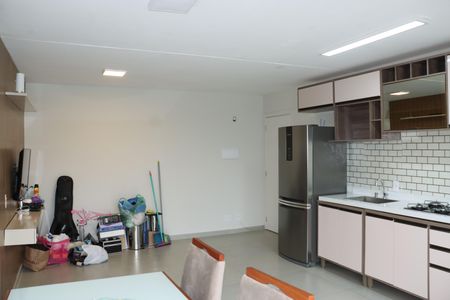 Apartamento para alugar com 2 quartos, 53m² em Jardim Recanto Suave, Cotia