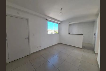Sala de apartamento para alugar com 2 quartos, 45m² em Bom Jesus, Contagem