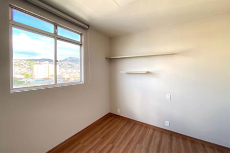 Apartamento à venda com 150m², 3 quartos e 2 vagasQuarto 3
