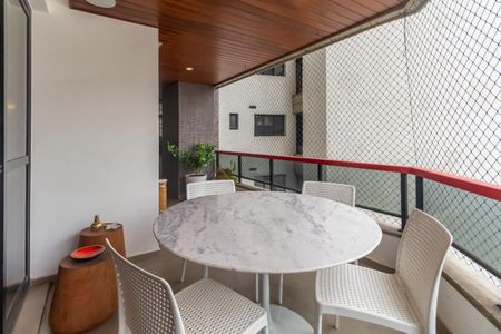 Apartamento à venda com 183m², 3 quartos e 3 vagas