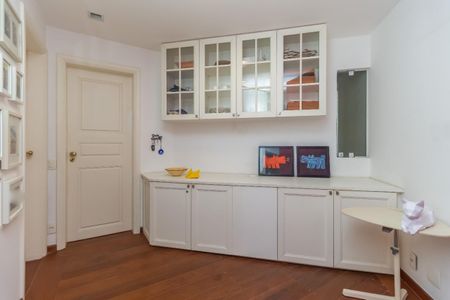 Apartamento à venda com 183m², 3 quartos e 3 vagas