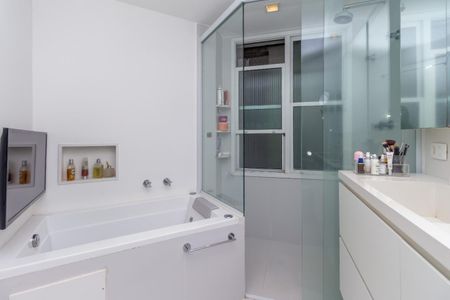 Apartamento à venda com 183m², 3 quartos e 3 vagas