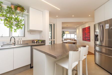 Apartamento à venda com 183m², 3 quartos e 3 vagas