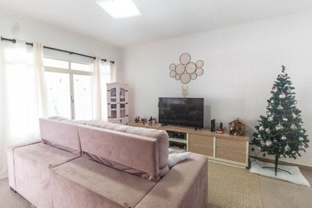 Sala de casa à venda com 3 quartos, 200m² em Vila Romero, São Paulo