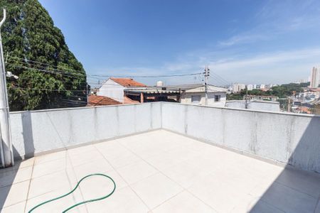 Varanda de casa à venda com 3 quartos, 200m² em Vila Romero, São Paulo
