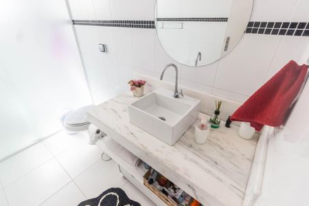 Casa à venda com 200m², 3 quartos e 3 vagasBanheiro 1