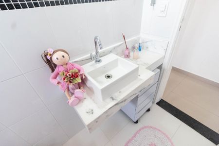 Casa à venda com 200m², 3 quartos e 3 vagasBanheiro 2