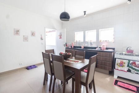 Casa à venda com 200m², 3 quartos e 3 vagasCozinha