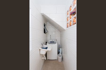 Área de Serviço de casa para alugar com 3 quartos, 230m² em Vila Cruz das Almas, São Paulo